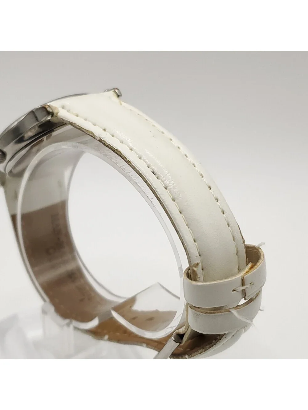 Nurse Mates White 24hr Dial 31mm Quartz Womens White Leather Band New Battery